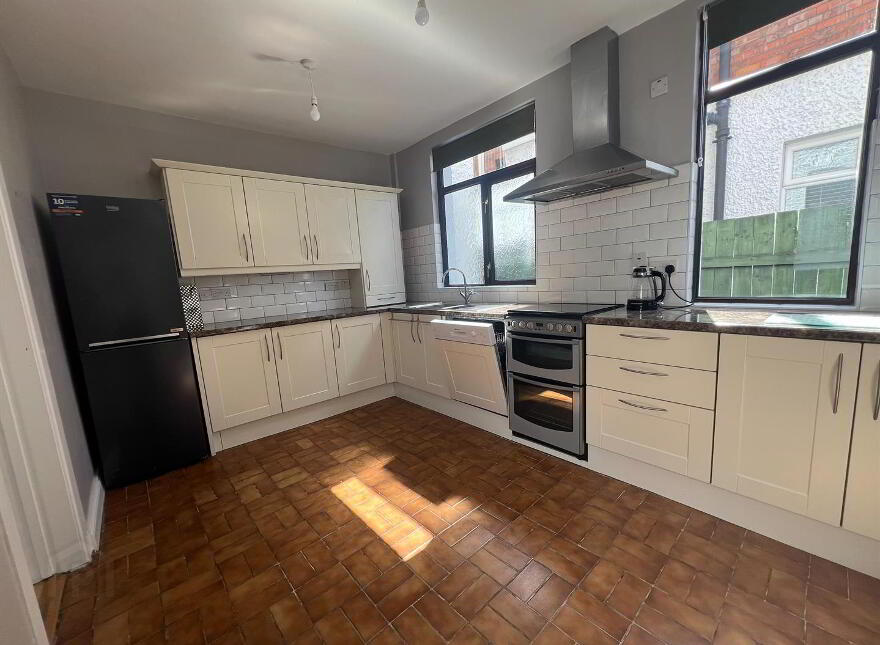 3 Ashfield Crescent, Belfast, BT15 3FR