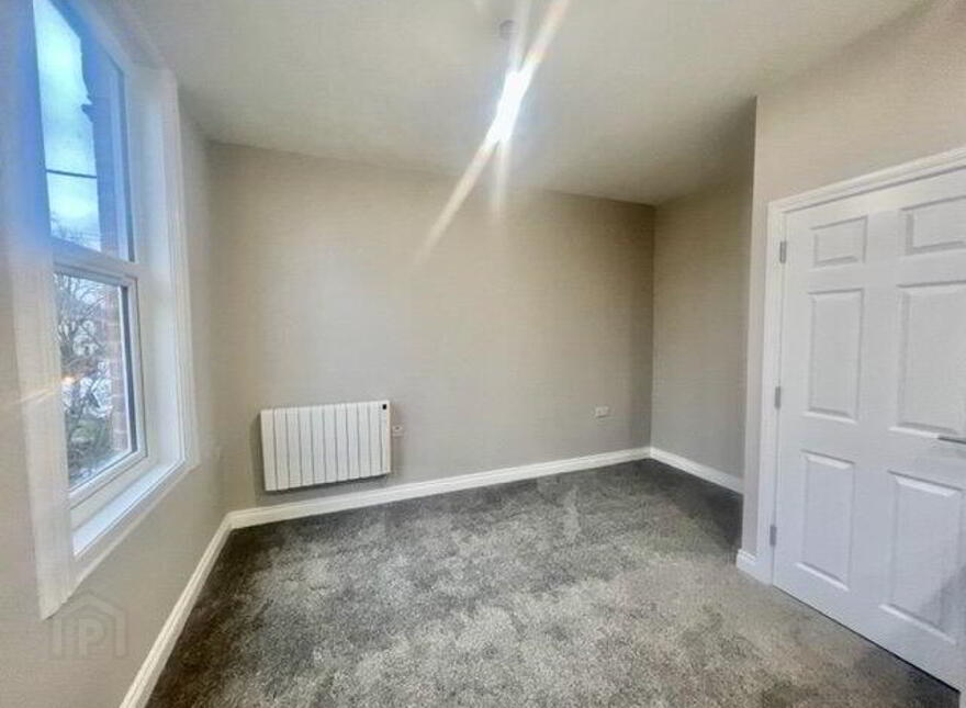 Flat 2, 47 South Parade, Belfast, BT7 2GL