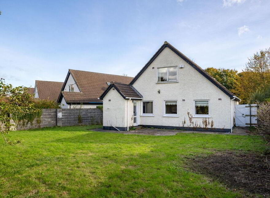 18 Glencairn Drive, The Gallops, Leopardstown, Leopardstown, D18YT59
