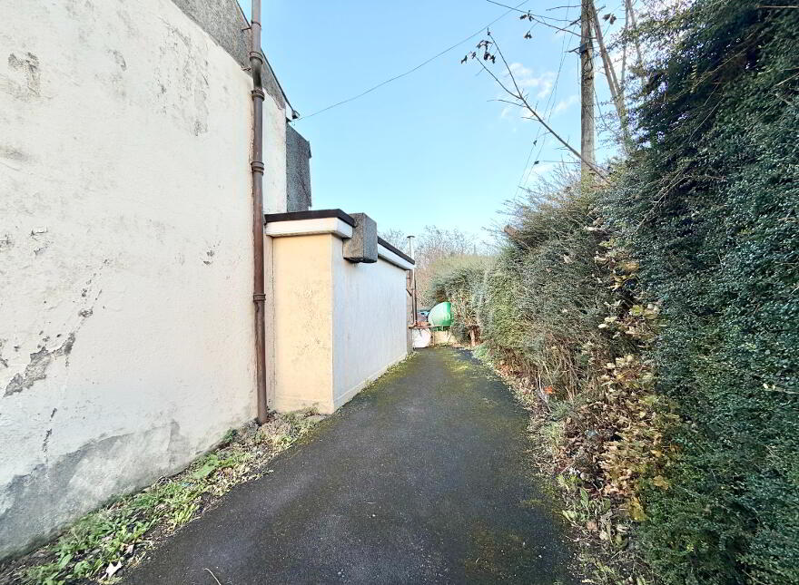 12 Bishop Browne’s Terrace, Newline, Charleville, P56TH70