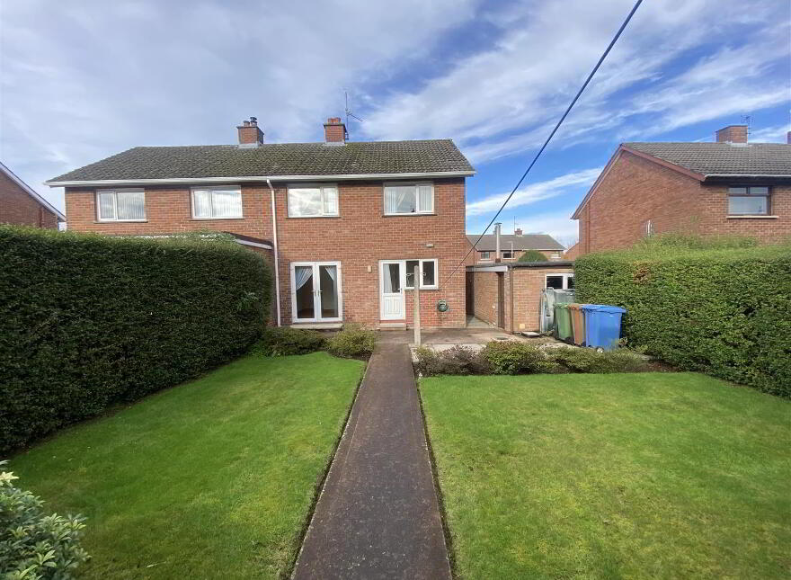 36 Donard Gardens, Lurgan, BT66 8EU