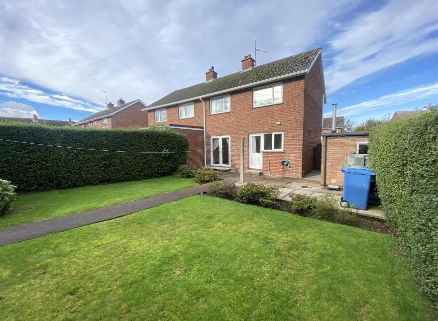 36 Donard Gardens, Lurgan, BT66 8EU
