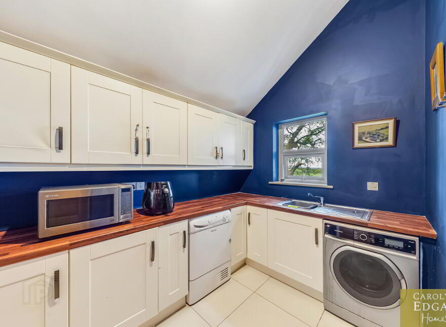 5B Blackstaff Road, Kircubbin, Newtownards, BT22 1AQ