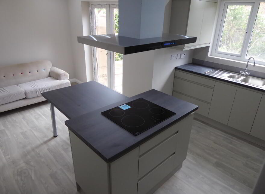 3 Knockland Park, Barnetts Road, Belfast, BT5 7AZ