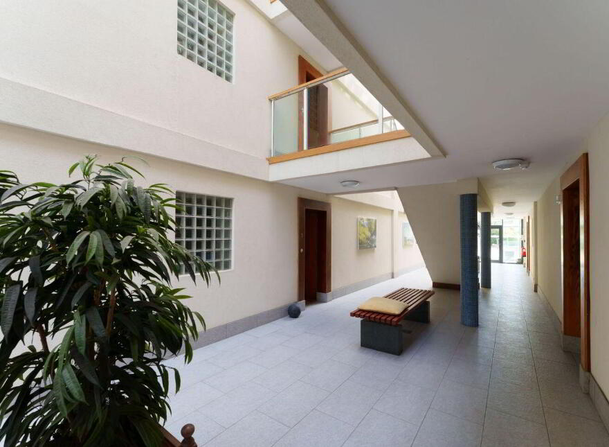 Apartment 2 Kelston Hall, Foxrock, Foxrock, D18T025