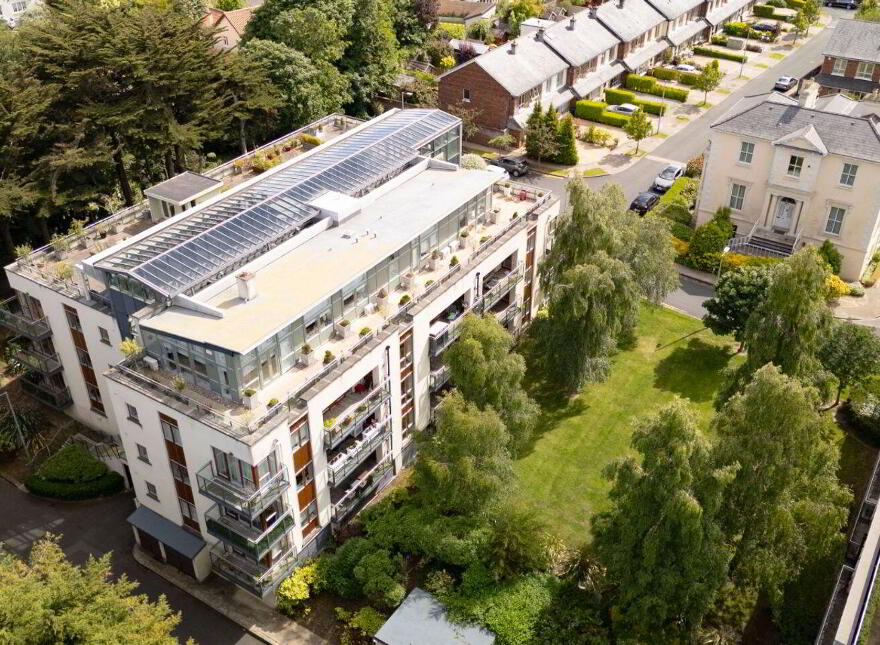 Apartment 2 Kelston Hall, Foxrock, Foxrock, D18T025