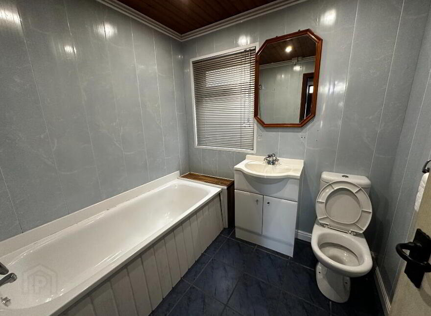 123 Hillsborough Old Road, Lisburn, BT27 5QE