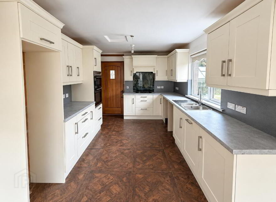 20 Orangefield Park, Omagh, BT79 0DE