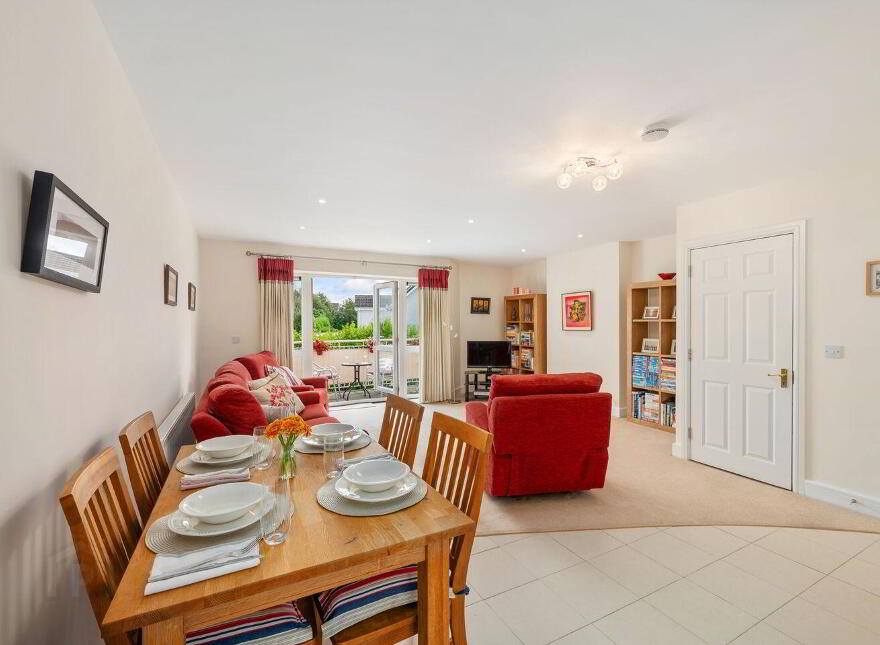 31 An Srutháin, Cúl Árd, Carrigtwohill, T45K021