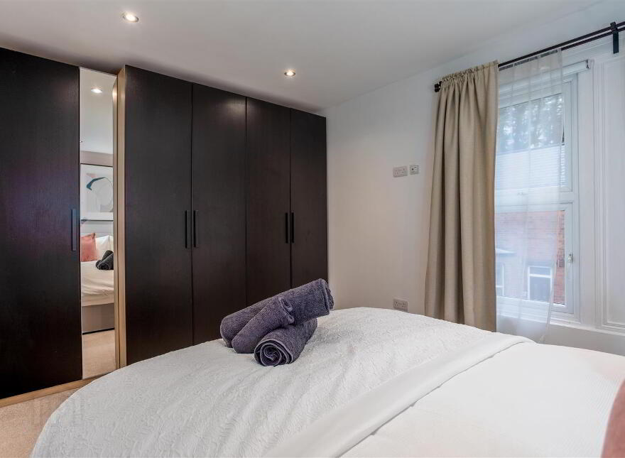 22 Marlborough Gardens, Belfast, BT9 6SQ