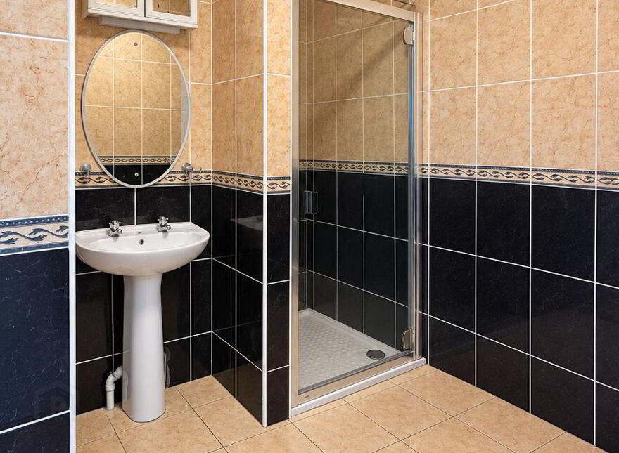 Lydican, Oranmore, H91XC8C