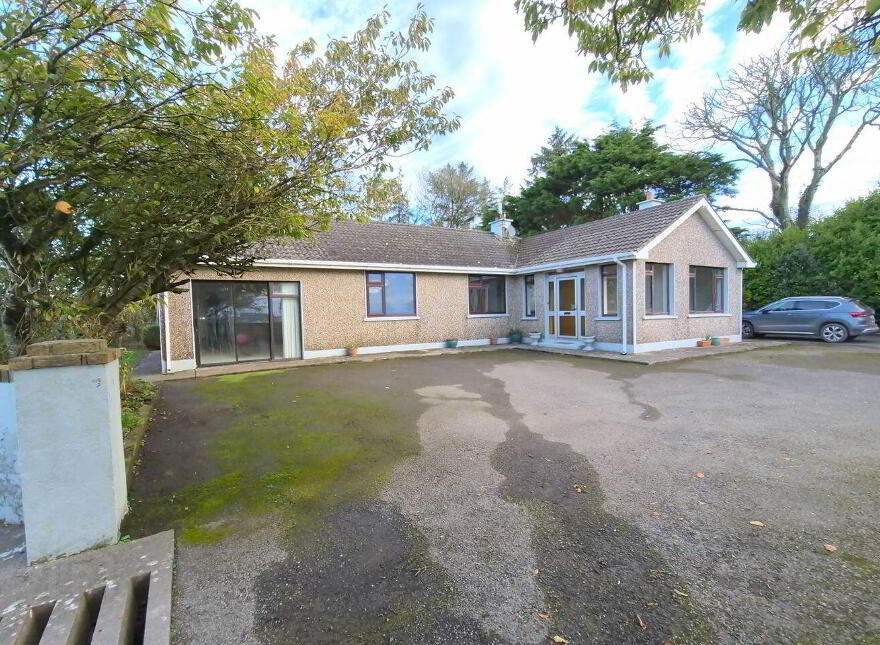Willow Hill, Carrigaline, P43R578 photo
