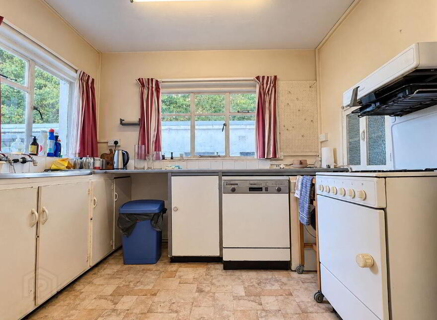 Woodcote, Roundhill, Old Chapel, Bandon, P72XT89