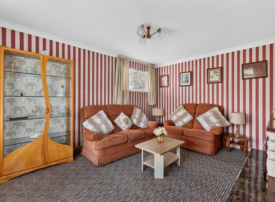 24 Lowland Avenue, Belfast, BT5 7BH