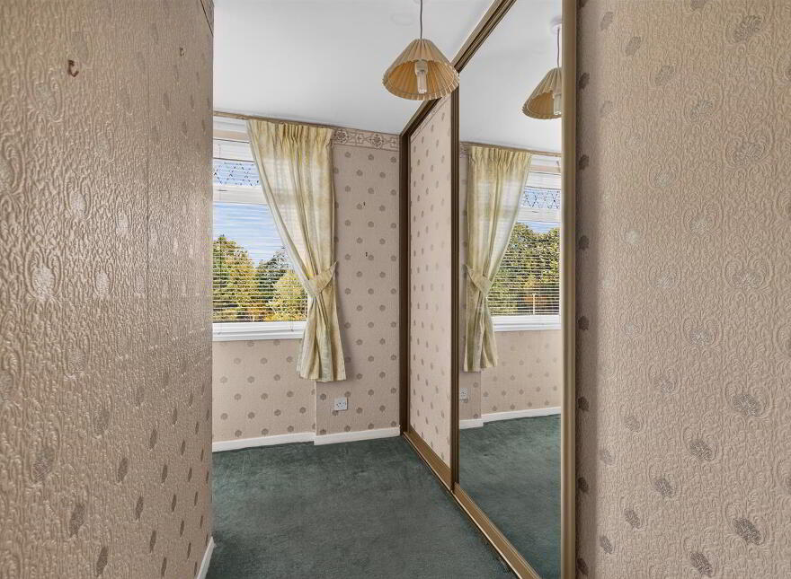 24 Lowland Avenue, Belfast, BT5 7BH