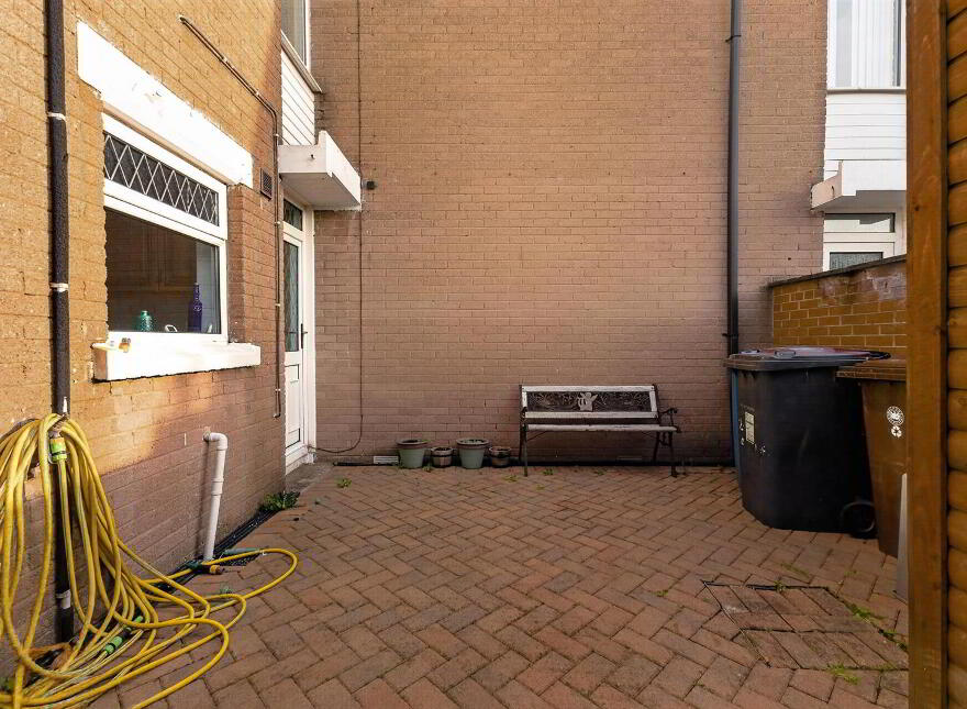 24 Lowland Avenue, Belfast, BT5 7BH