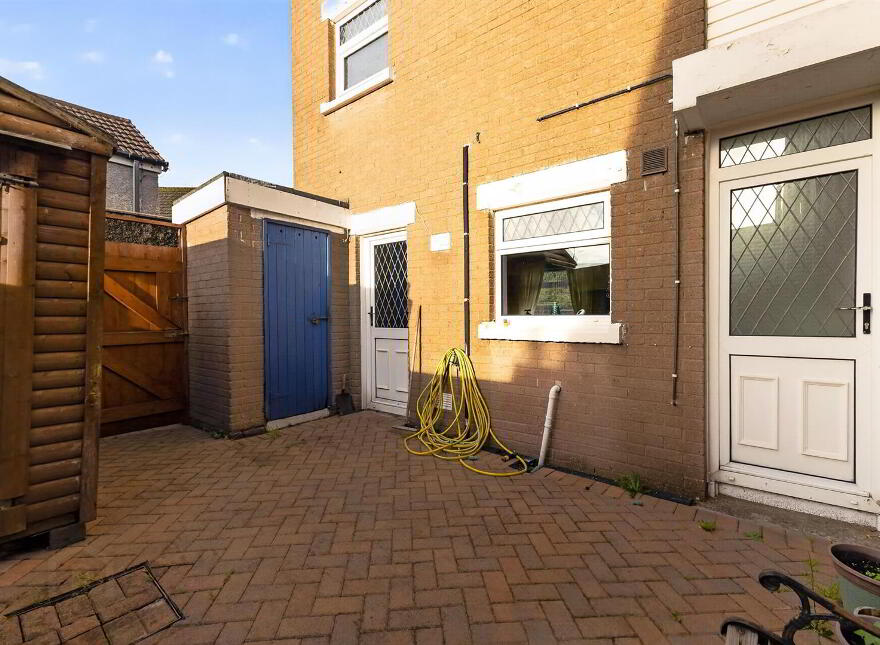 24 Lowland Avenue, Belfast, BT5 7BH