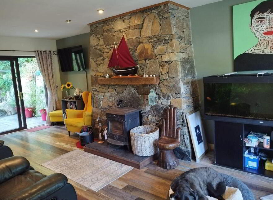 Riverside, Clifden, H71T627