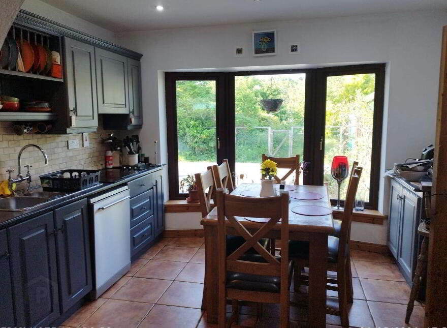 Riverside, Clifden, H71T627