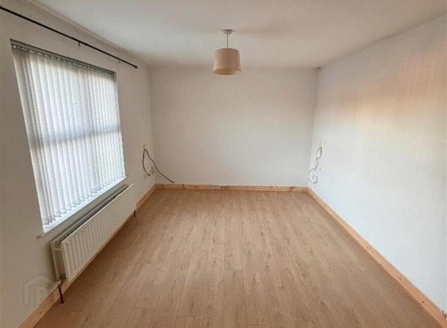 25 Lower Rogan Manor, Newtownabbey, BT36 4BE
