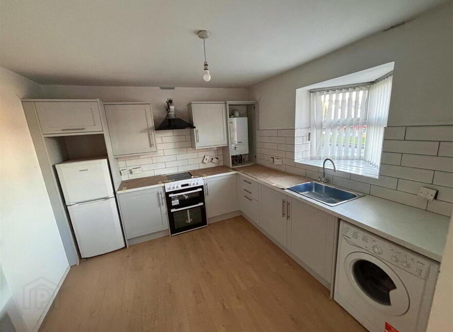 25 Lower Rogan Manor, Newtownabbey, BT36 4BE