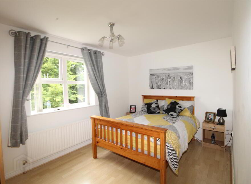 25 Lower Rogan Manor, Newtownabbey, BT36 4BE