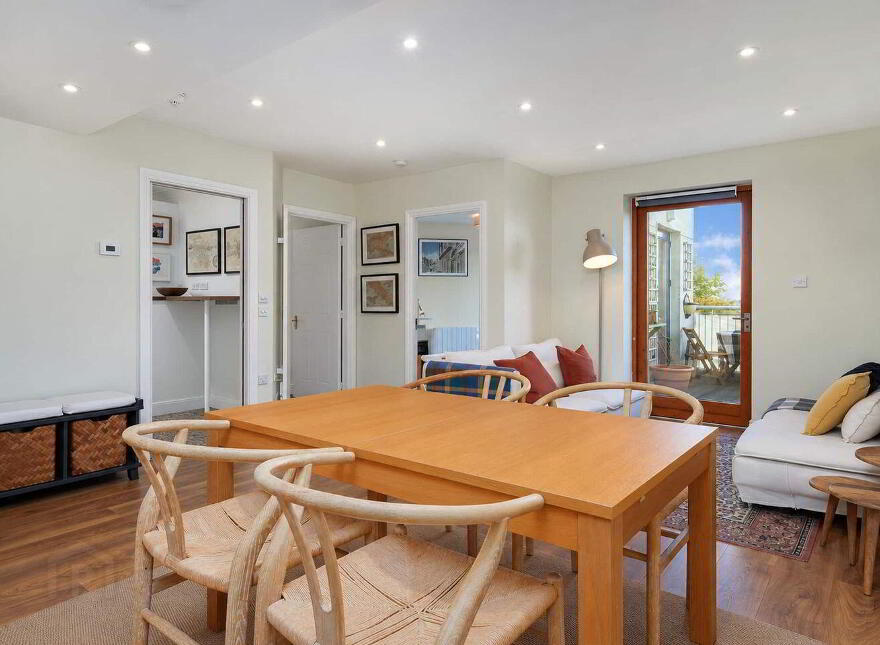 Apt 56 Block, 1 126/127 Steevens Gate, James Street, Dublin 8, D08