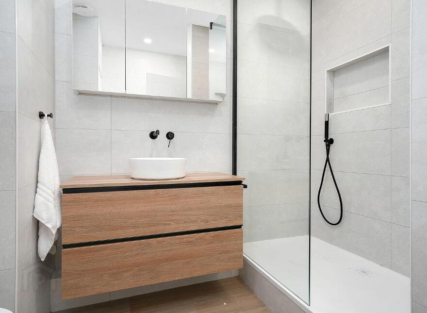 Apt 56 Block, 1 126/127 Steevens Gate, James Street, Dublin 8, D08