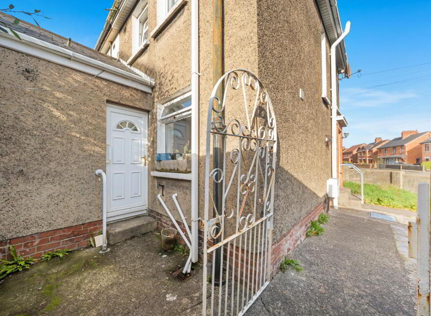 2 Marmount Gardens, Belfast, BT14 6NW