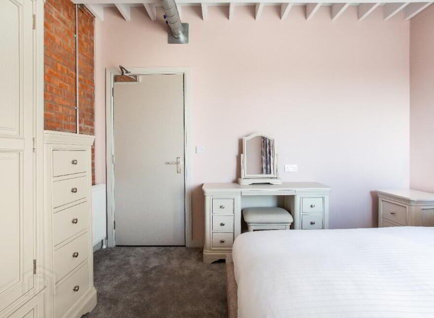 Apt 32 The Residence, 334 Ormeau Road, Belfast, BT7 2GE