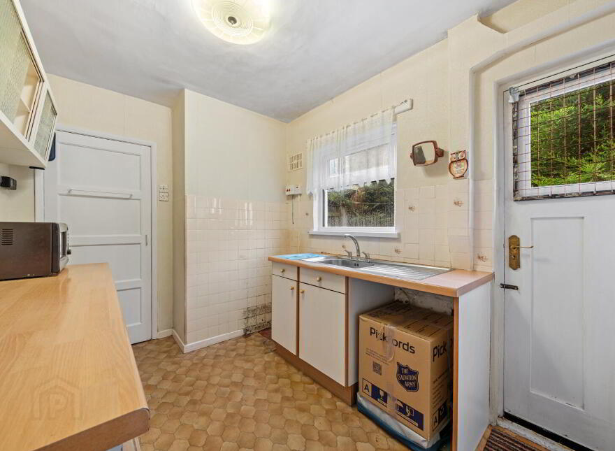 48 Silverstream Road, Belfast, BT14 8GF