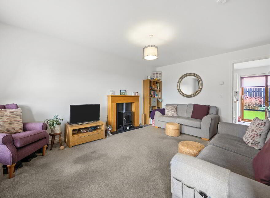 28 Willow Park, Dunmurry, Belfast, BT17 9RF