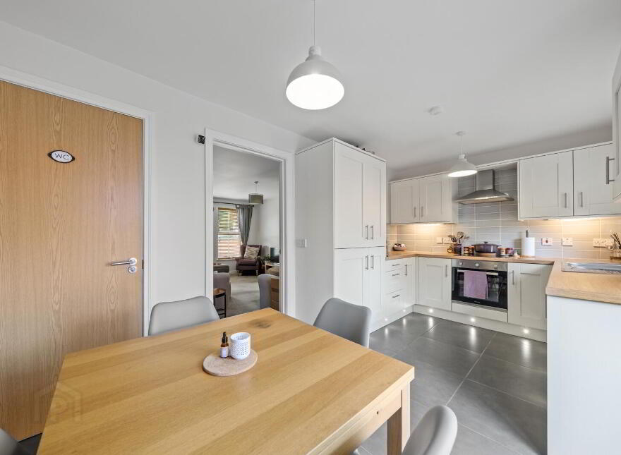 28 Willow Park, Dunmurry, Belfast, BT17 9RF