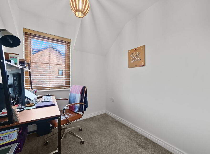 28 Willow Park, Dunmurry, Belfast, BT17 9RF