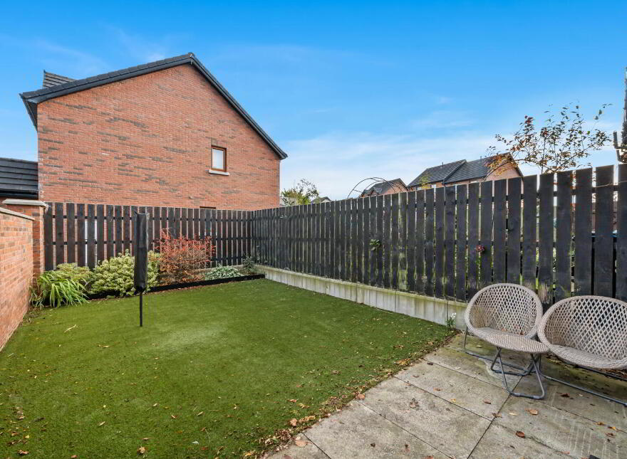 28 Willow Park, Dunmurry, Belfast, BT17 9RF