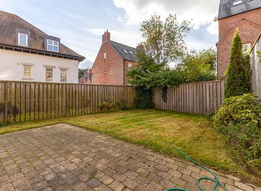9 Danesfort Park Central, Malone, Belfast, BT9 7RE