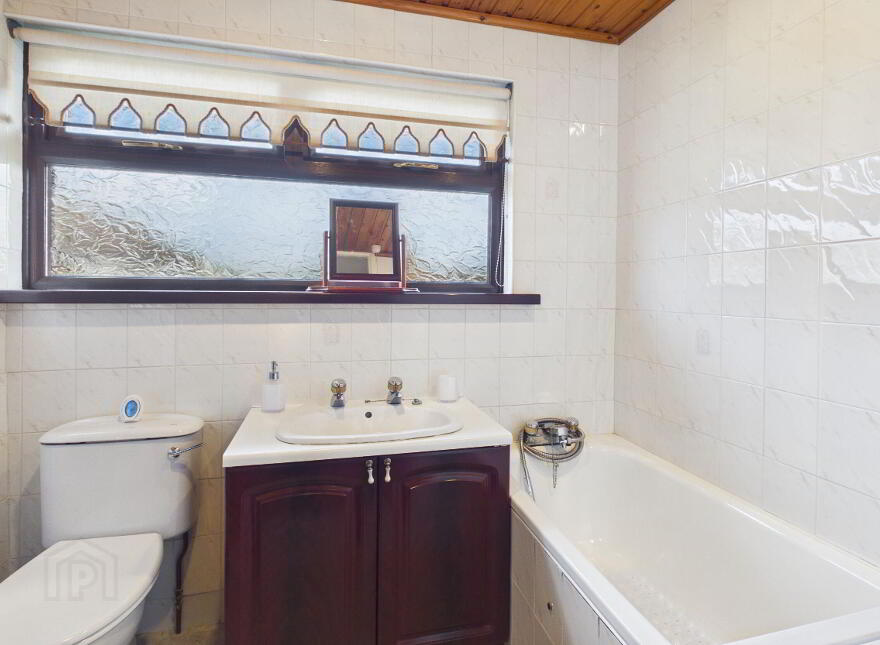 17 Rathgill Park, Bangor, BT19 7TG