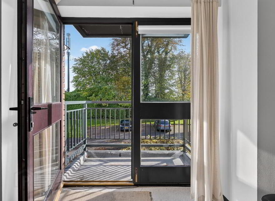 Apt 6, Malone Beeches, Belfast, BT9 6UB