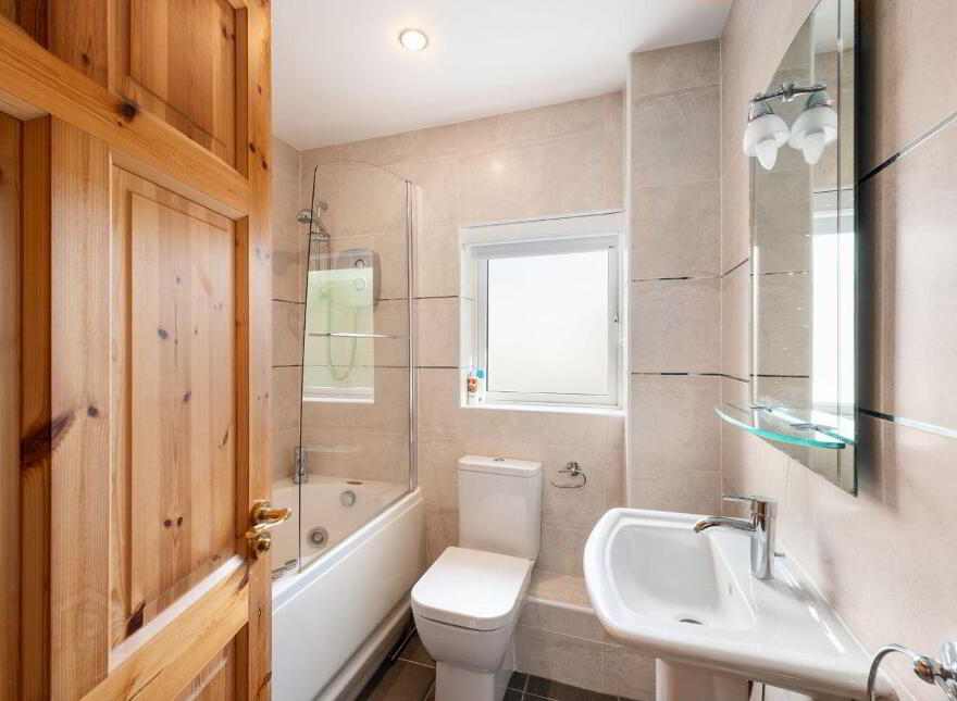 11 The Orchard, Woodville, Glanmire, T45HH21