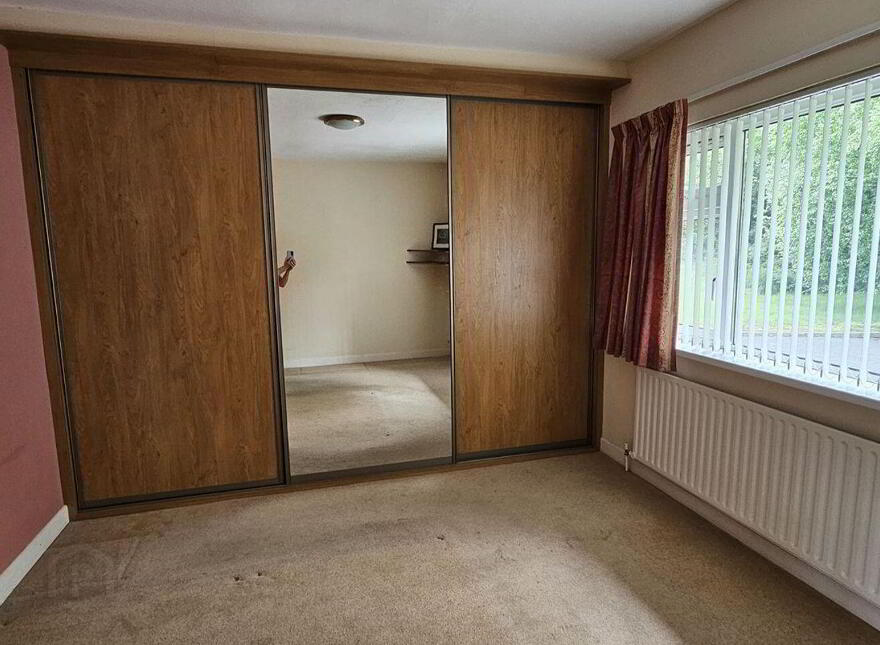 Dromore West, Cootehill, Rockcorry, H16EY77