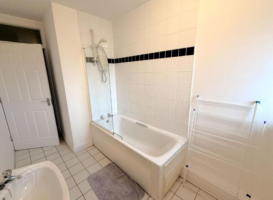 Apartment 73 Block C Brú Na Sionna, Shannon Town Centre, Shannon, V14AE10