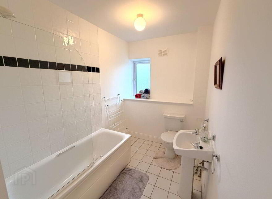 Apartment 73 Block C Brú Na Sionna, Shannon Town Centre, Shannon, V14AE10