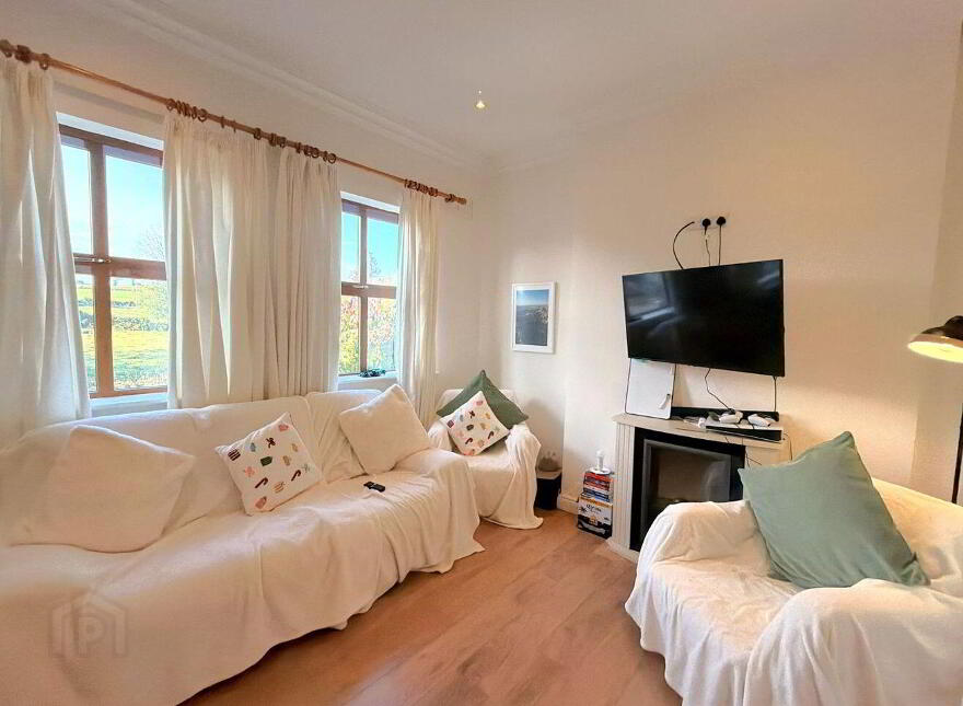 26 Lakes Village, Hill Road, Killaloe, V94YW82