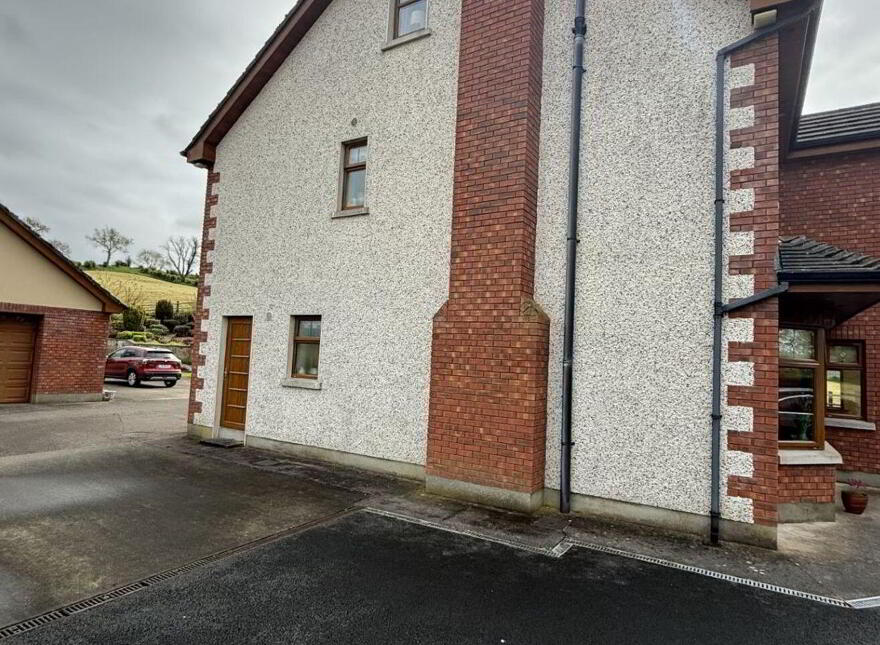 Carrickmacross, Carrickmacross, A81C564
