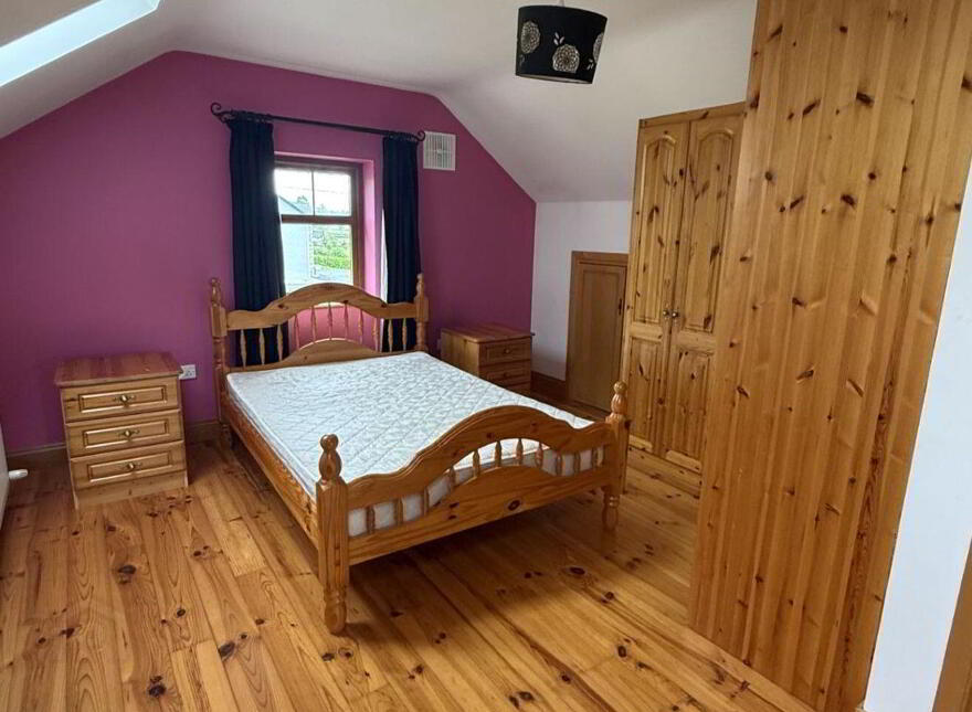 Carrickmacross, Carrickmacross, A81C564