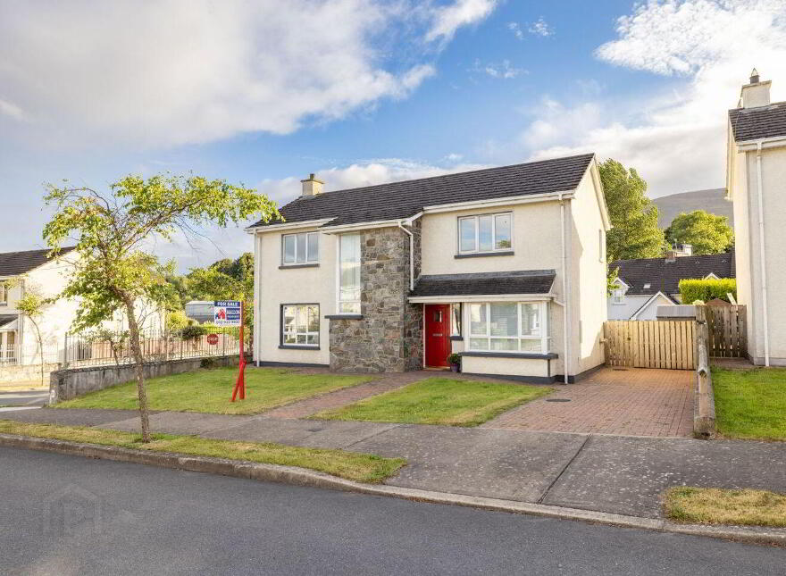1 Cuchulaínn Heights, Carlingford, A91KA97