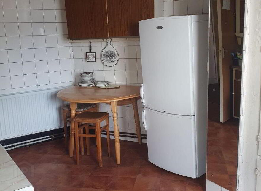 Chapel Street, Kiltimagh, F12P382
