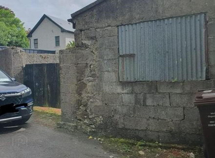 Chapel Street, Kiltimagh, F12P382