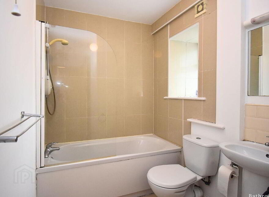 16b The Rock, Saint Mary's Road, Midleton, P25FK24