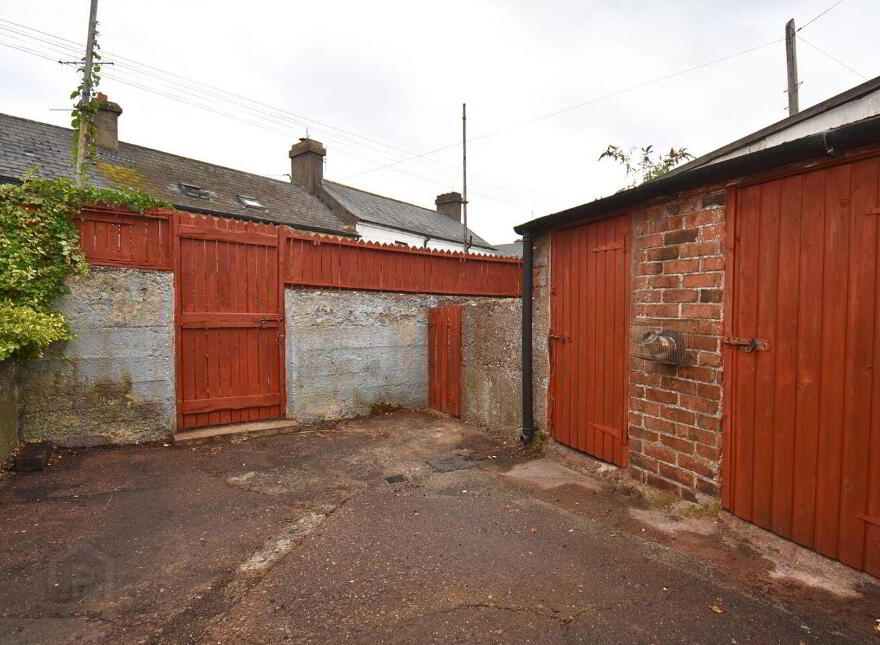 17 Old Cork Road, Midleton, P25E398